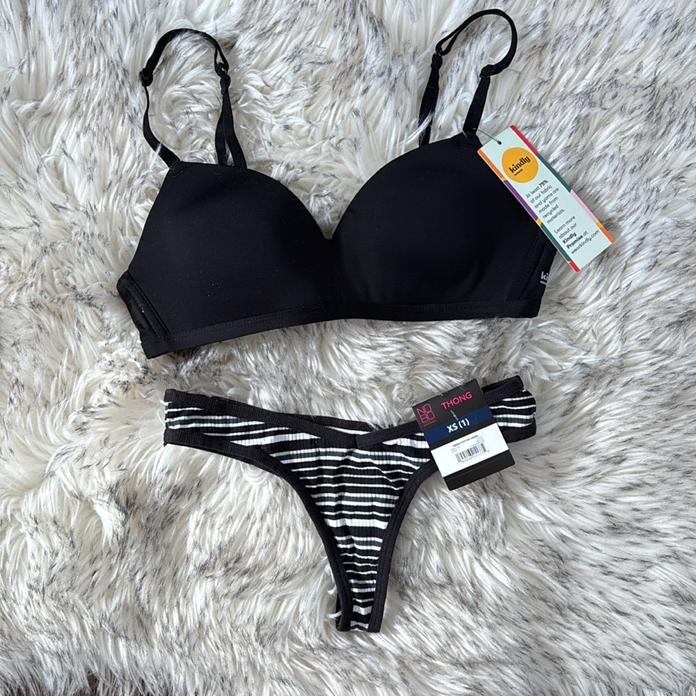 NWT Kindly Lined Wirefree Bra with Matching XS Panty